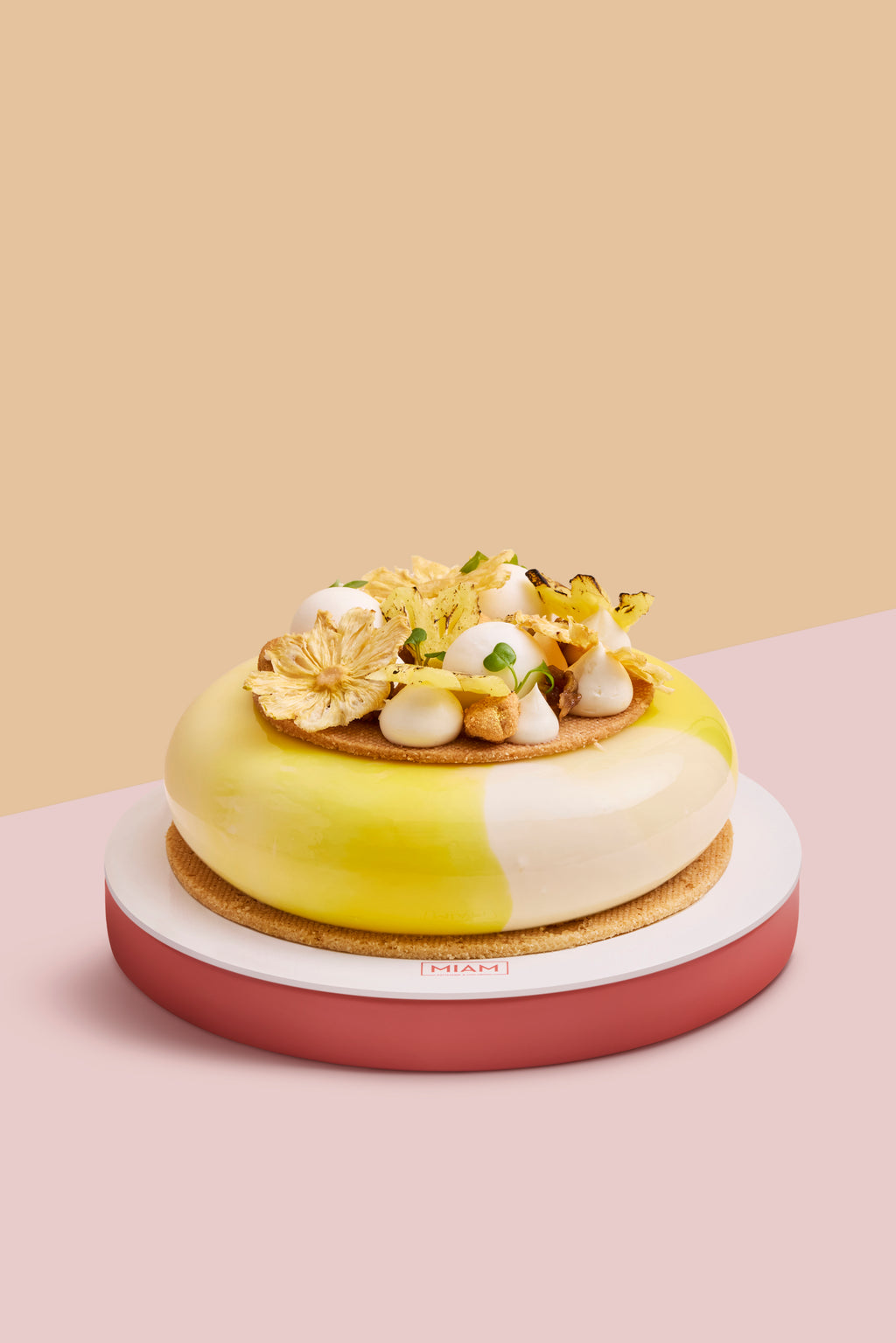 Eggless Fresh Pineapple & Vanilla Cake
