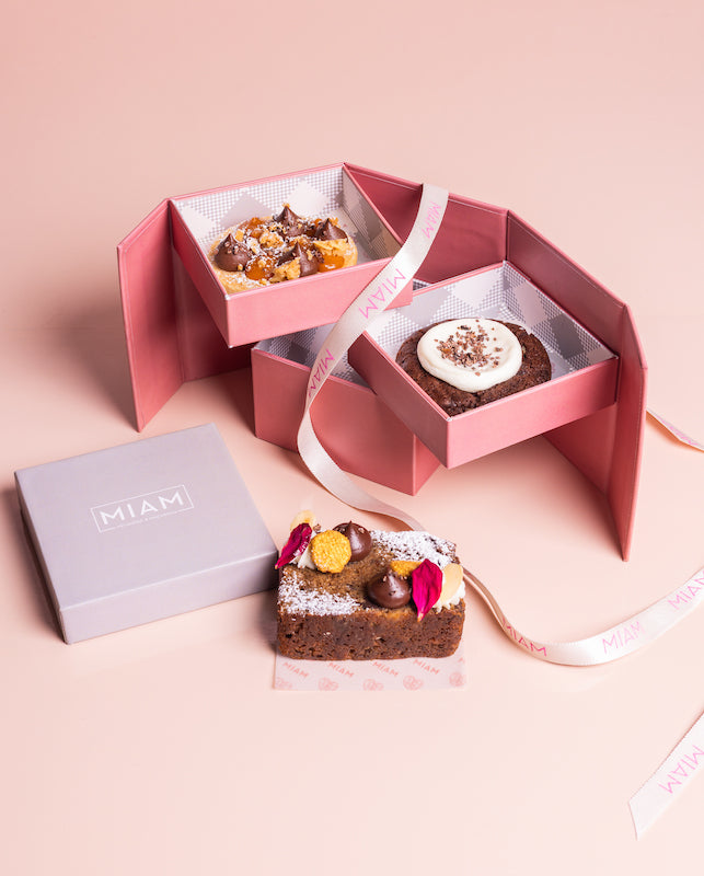 Eggless Rakhi Box of 3 Desserts