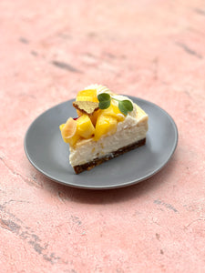 Baked Cheesecake with Fresh Mangoes - 1kg